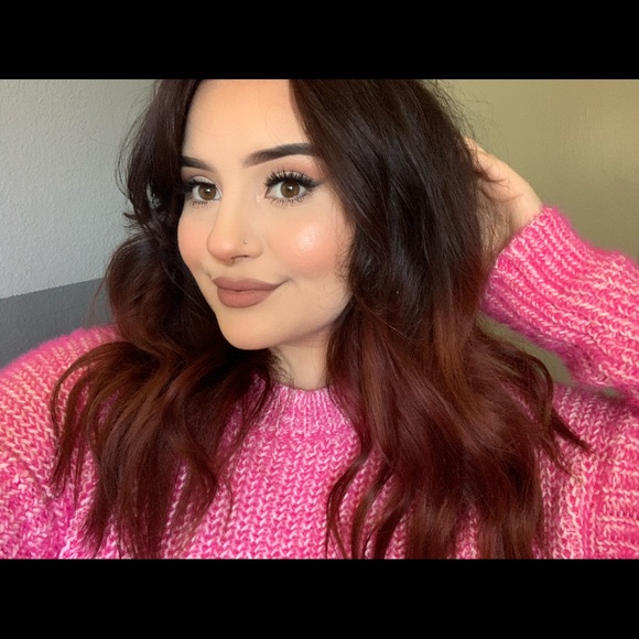 Meet your Posher, Lana - Picture 1 of 1